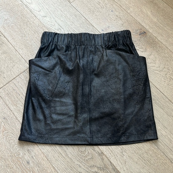 NWT Evereve  x David Lerner Faux Leather / Suede Pull-on Pocket Mini Skirt (XS) - Picture 1 of 8